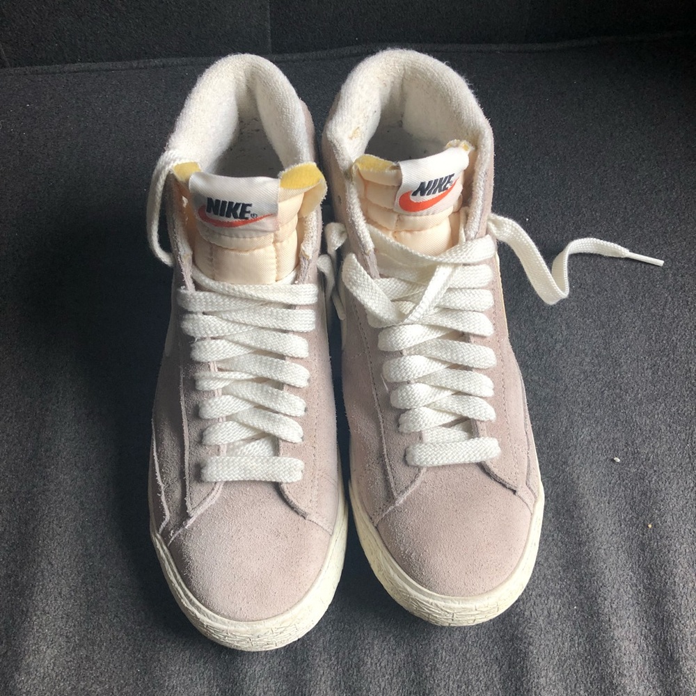 RARE! Nike Blazer Mid Suede Vintage Hi Top - Taupe